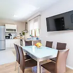 Apartment Simple *