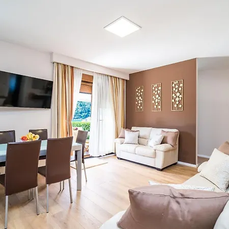 Simple Apartment
